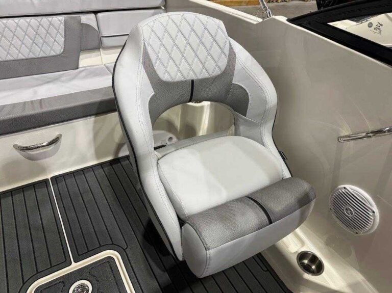 2025 Bayliner VR4 US-BLBX3242D525 [photo 15]